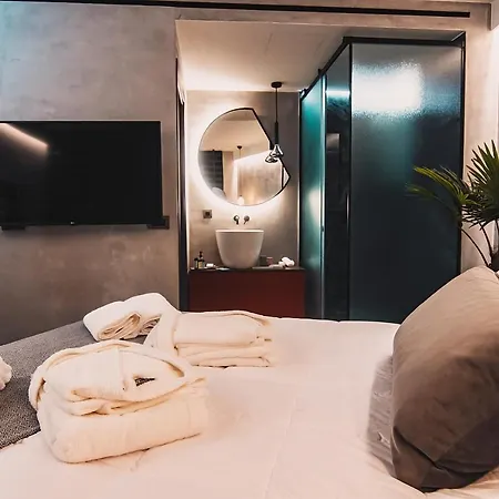 Project 3 Urban Chic Hotel 4*